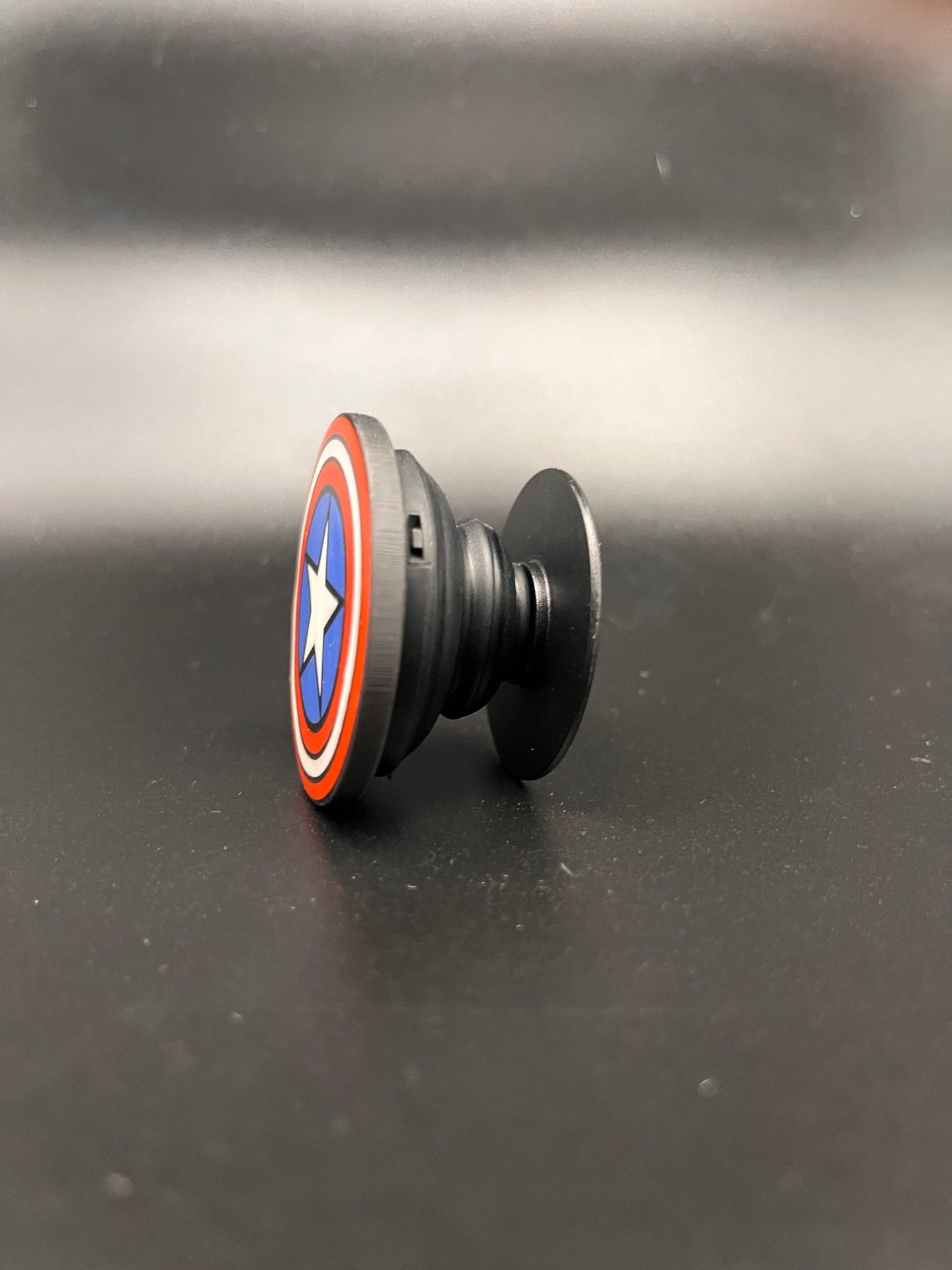 PopGrip Captain America